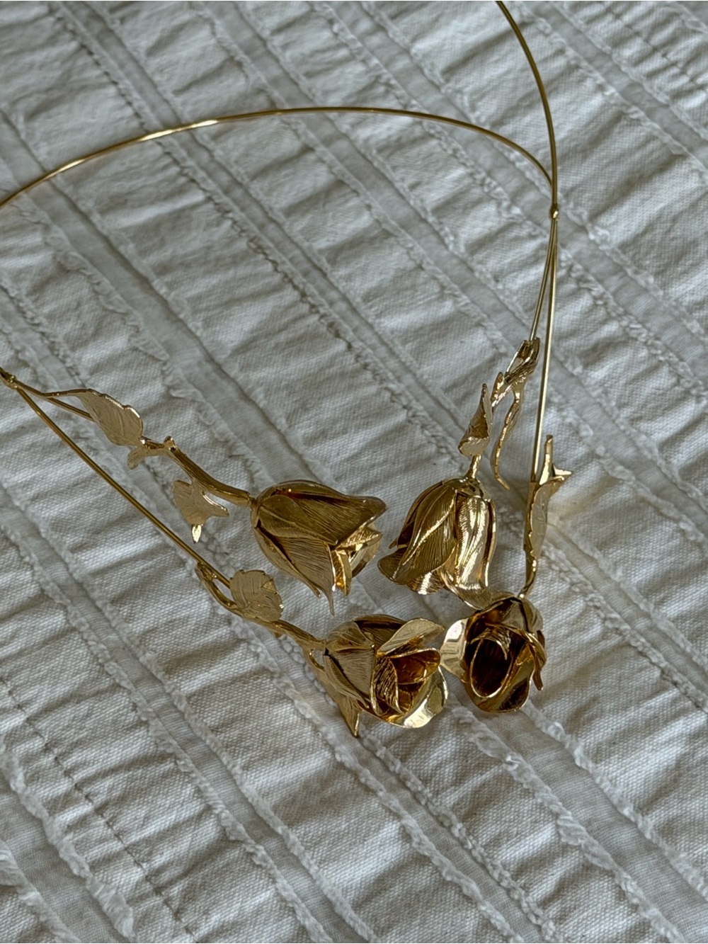 Epona Valley Rose and Vine Circlet - Picture 7 of 8